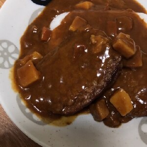 キノコソースの生姜風味のハンバーグ